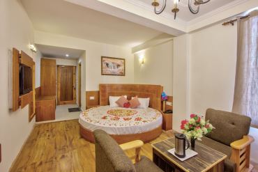 Hotel Wild Rose Manali